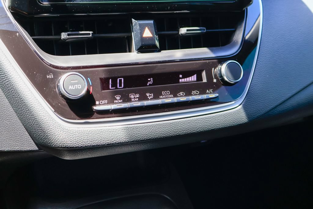 Used 2026 Toyota Corolla SE FWD image 16