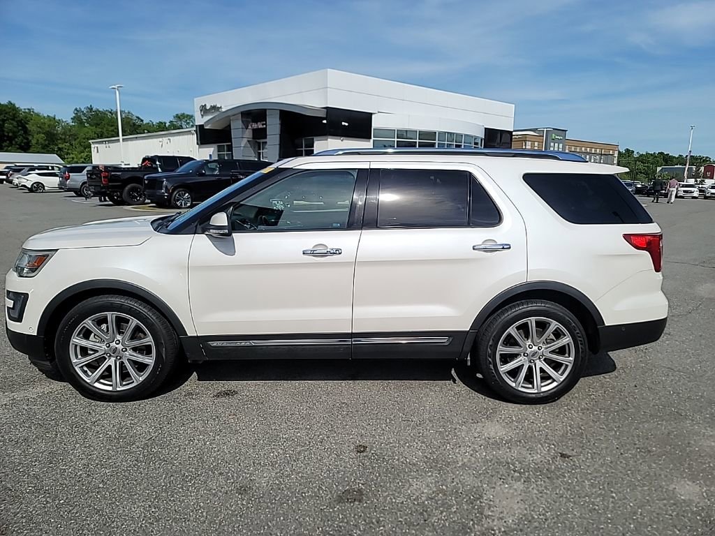 Used 2016 Ford Explorer Limited w/ Equipment Group 301A image 4