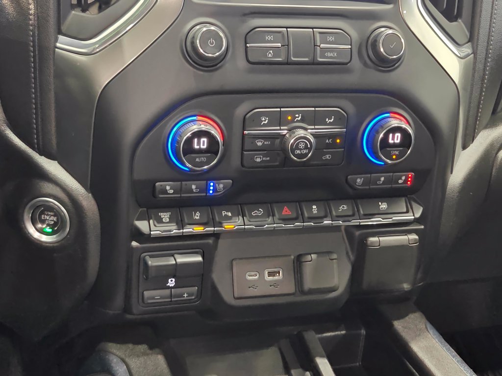 Used 2021 Chevrolet Silverado 2500 LTZ w/ LTZ Convenience Package AWD/4WD image 9