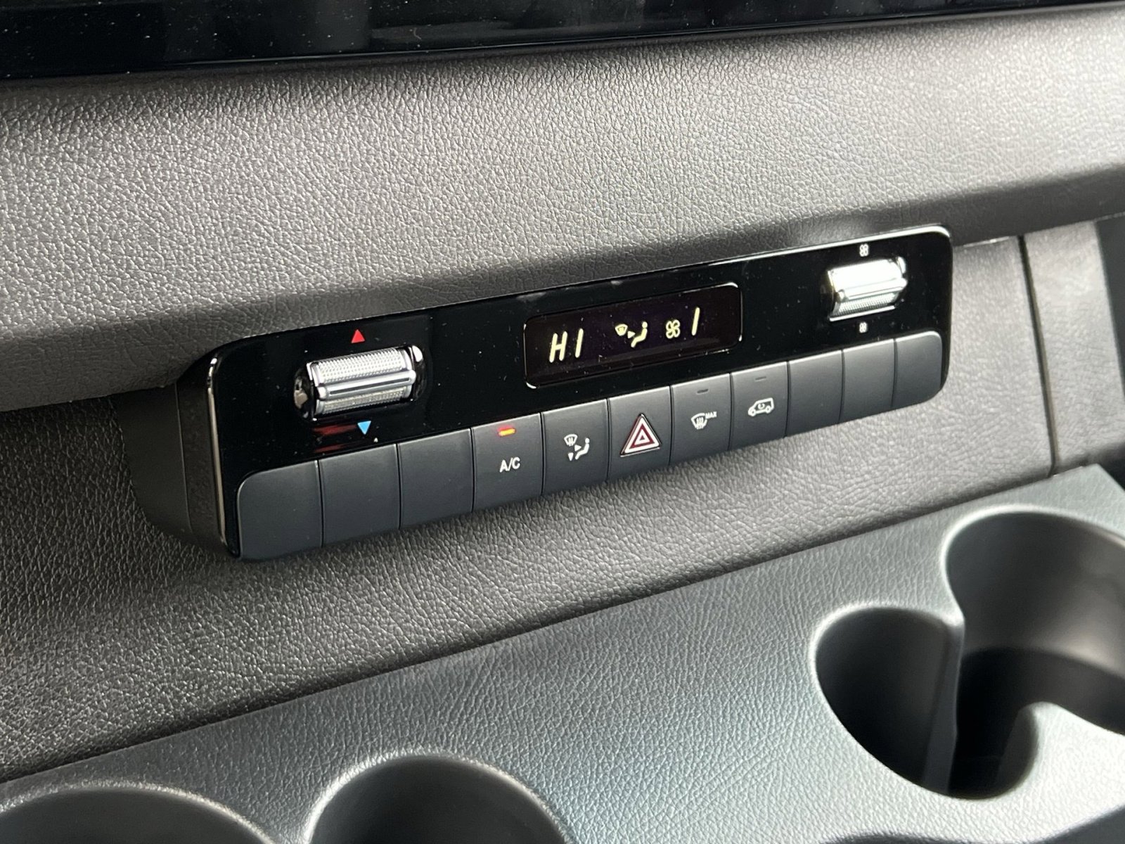 New 2026 Mercedes-Benz Sprinter 2500 image 19