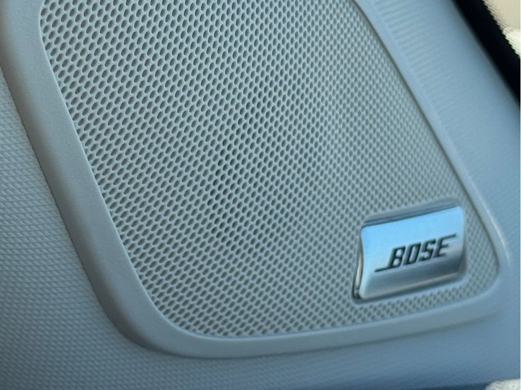 Used 2024 Nissan Pathfinder Platinum image 25