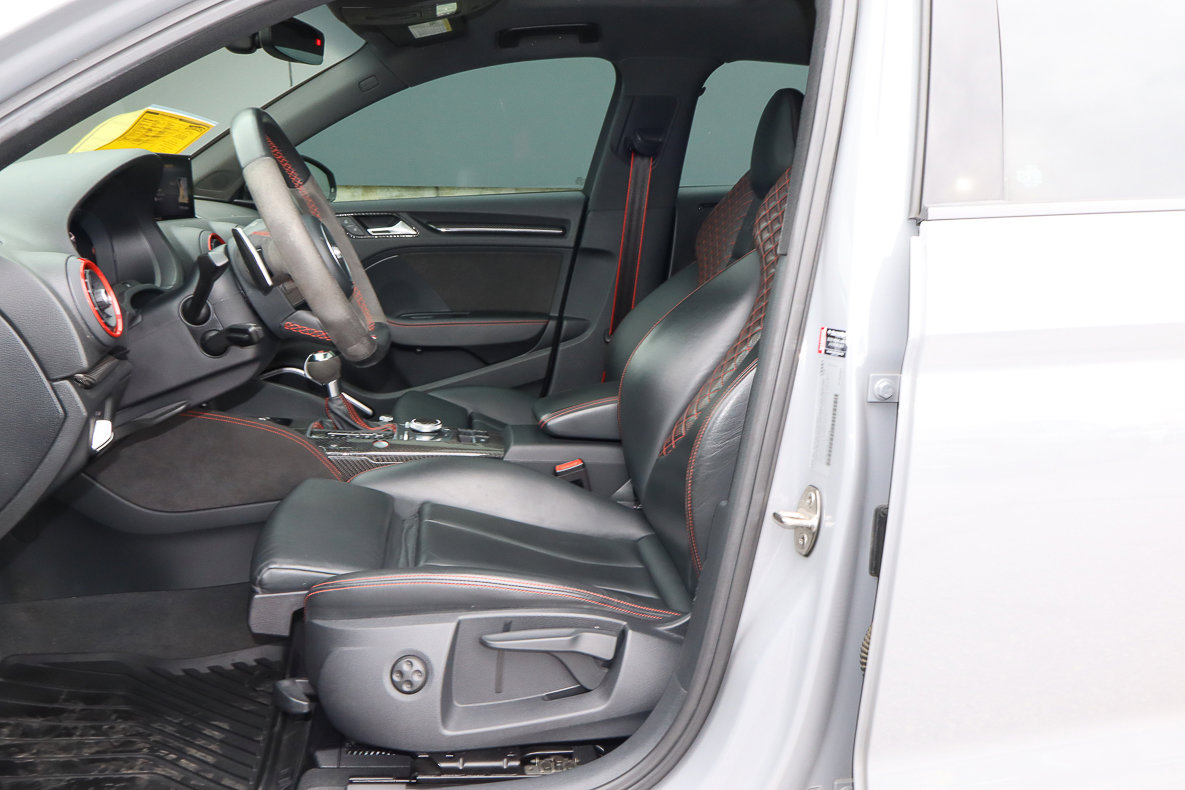Used 2018 Audi RS 3 w/ Technology Package image 7