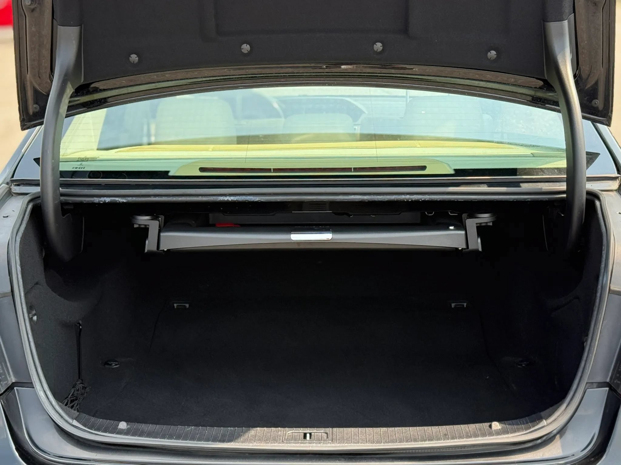 Used 2014 Mercedes-Benz E 350 Sedan image 30