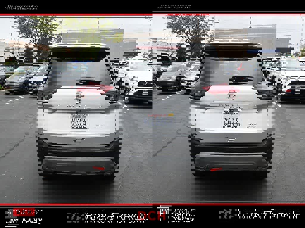 Used 2022 Nissan Rogue SV AWD/4WD image 6