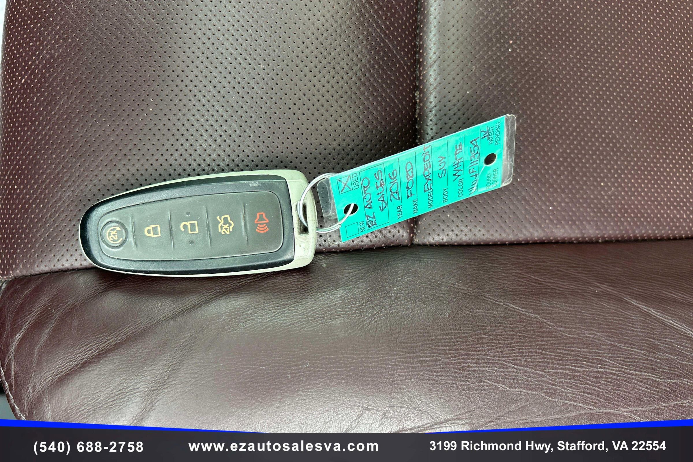 Used 2016 Ford Expedition Platinum image 18