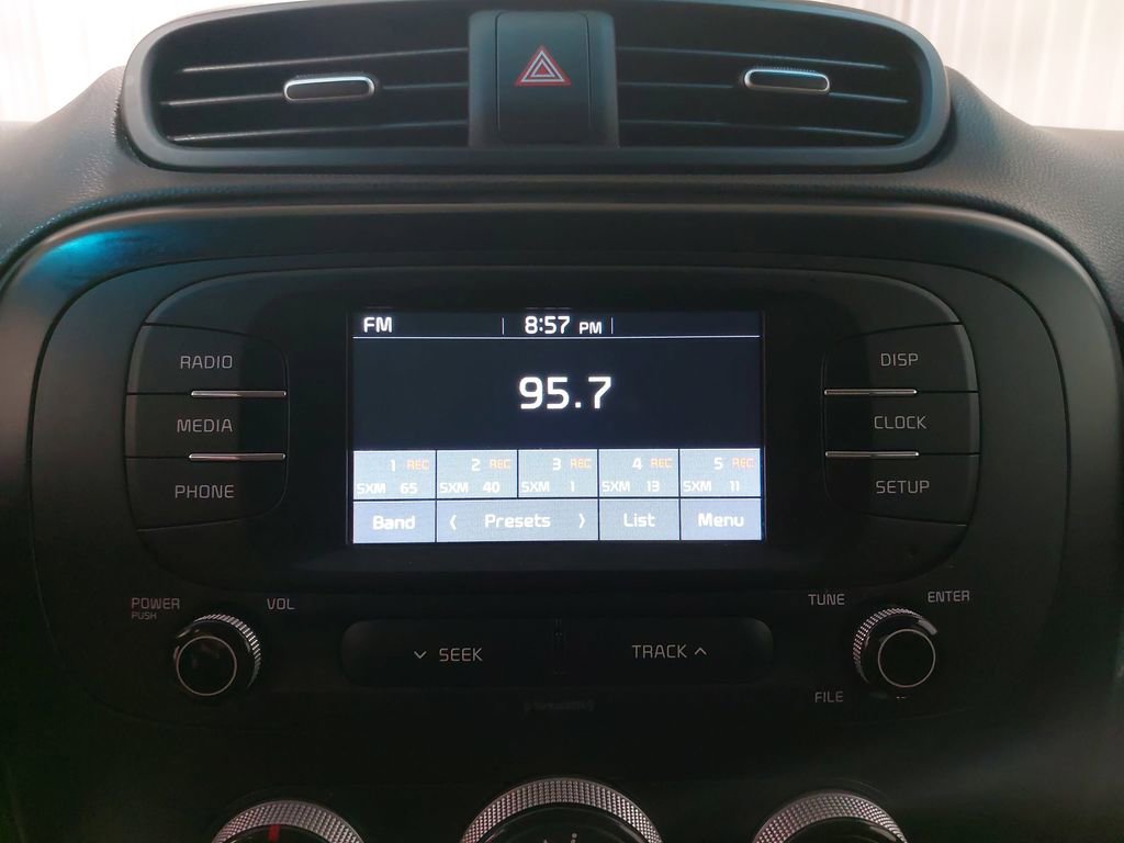 Used 2019 Kia Soul FWD image 21