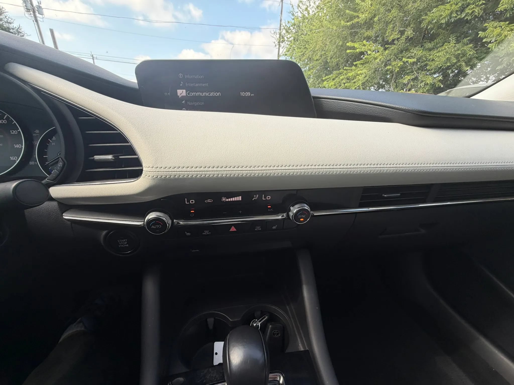 Used 2020 MAZDA MAZDA3 Sedan w/ Black Accent Package FWD image 20