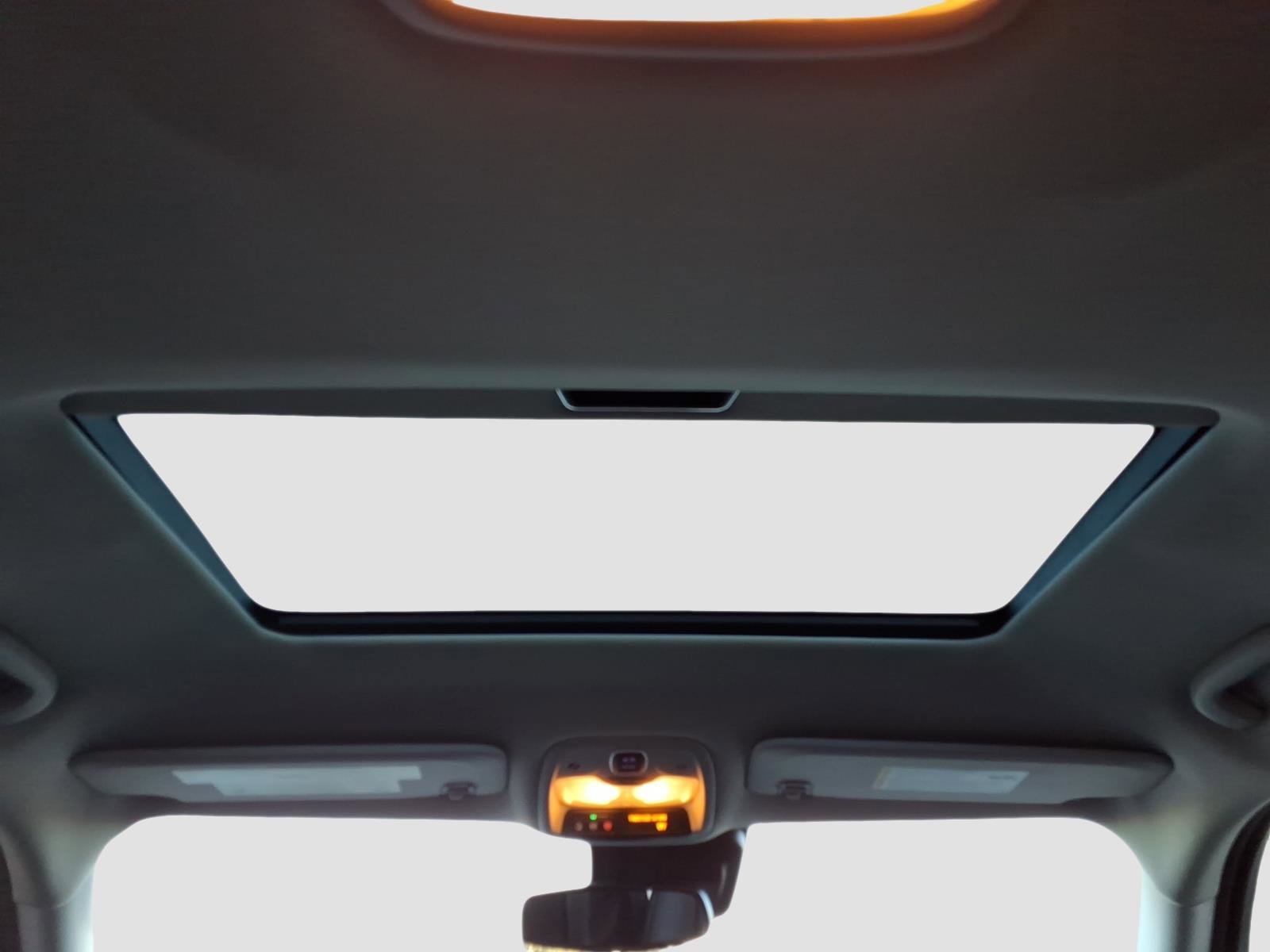 Used 2022 Chevrolet TrailBlazer LT w/ Convenience Package FWD image 11