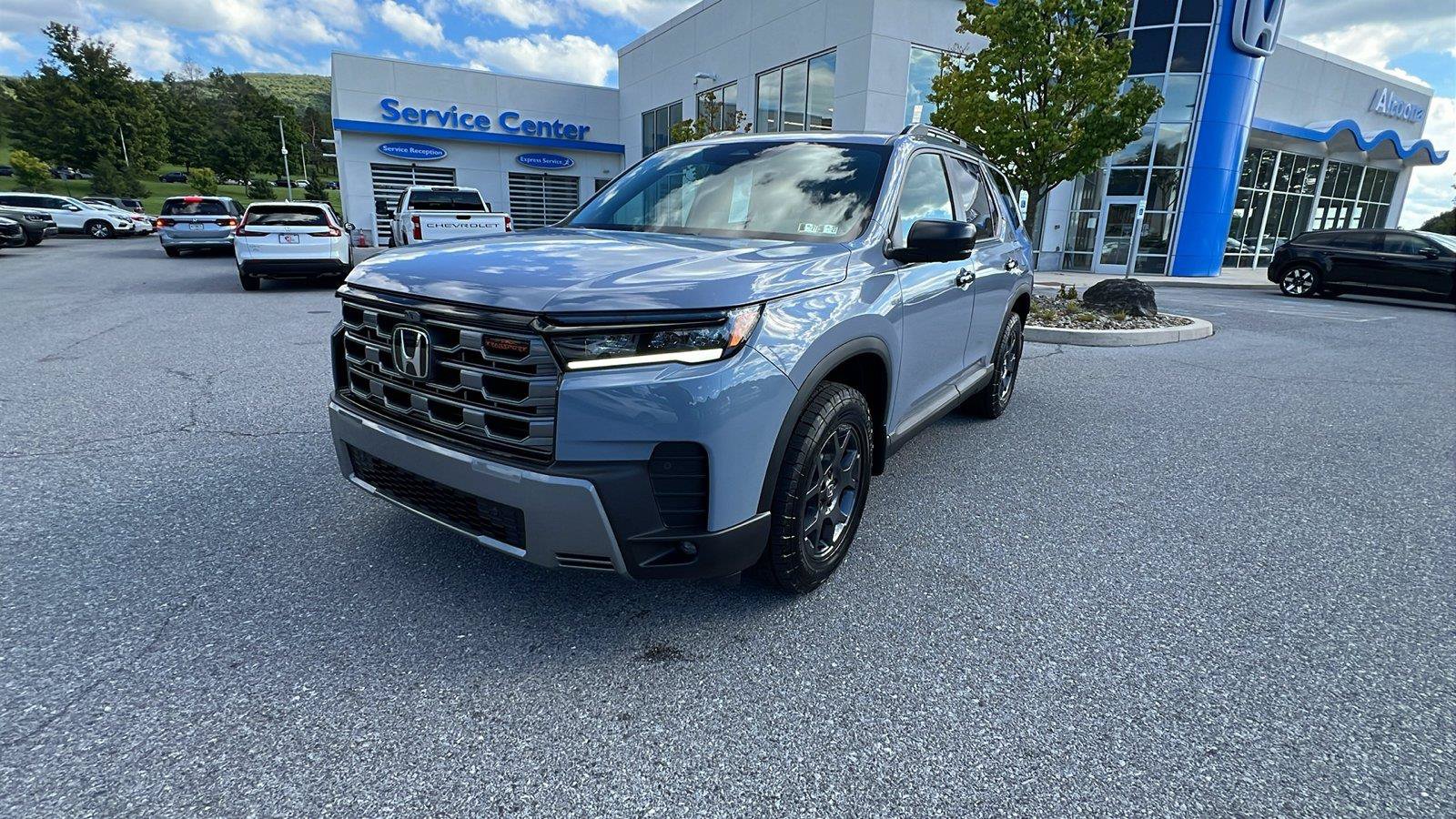 New 2026 Honda Pilot TrailSport image 8