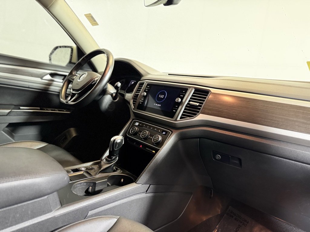 Used 2020 Volkswagen Atlas SE w/ Panoramic Sunroof Package image 13