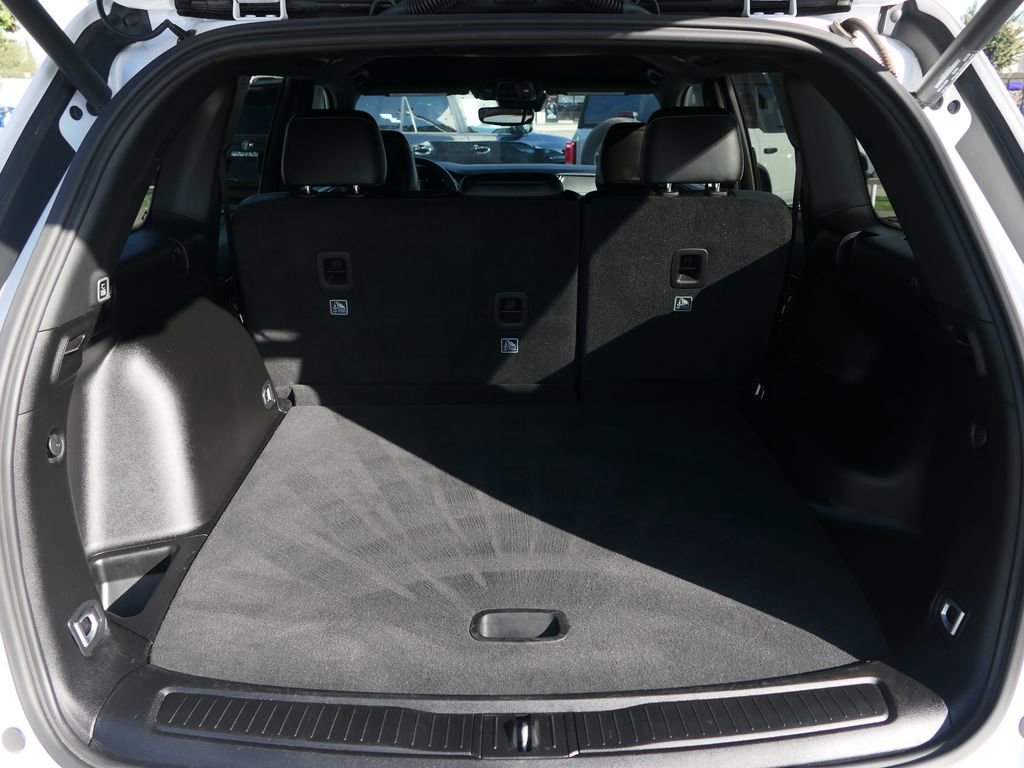 Used 2023 Jeep Grand Cherokee Altitude image 20