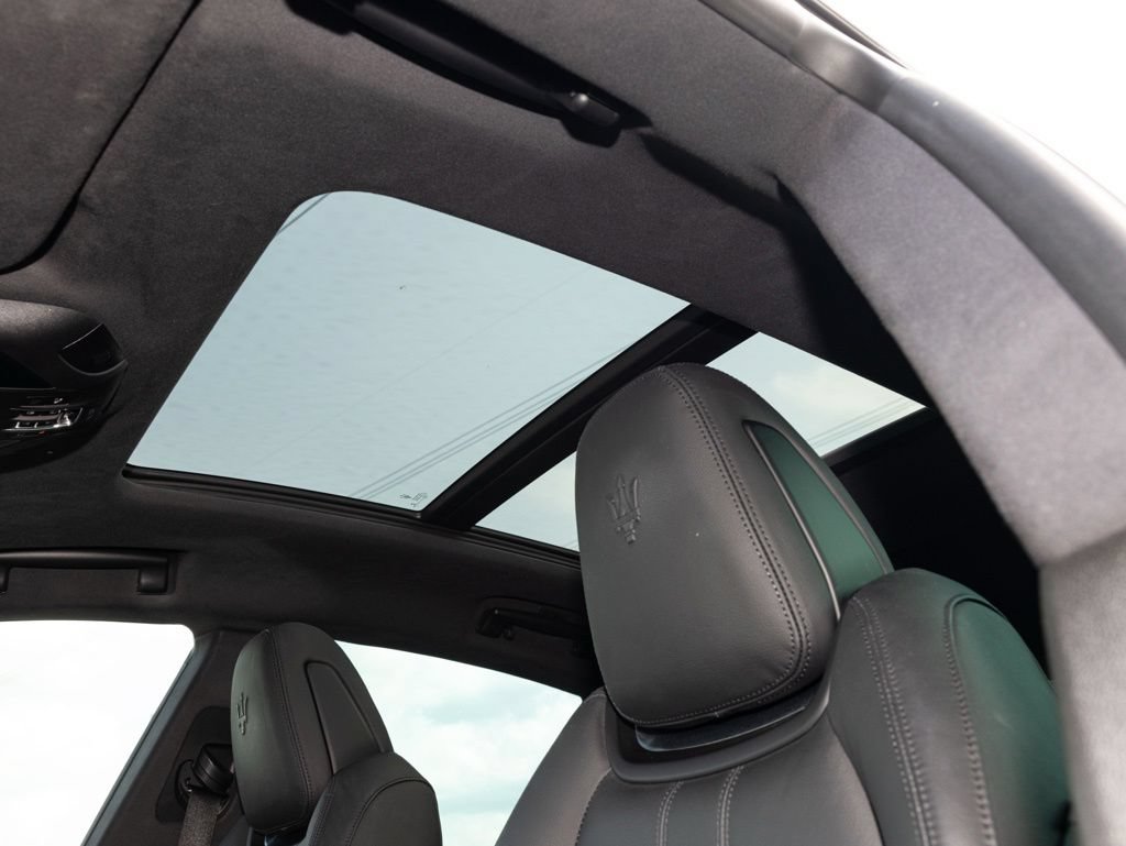 Used 2021 Maserati Levante GranSport AWD/4WD image 42