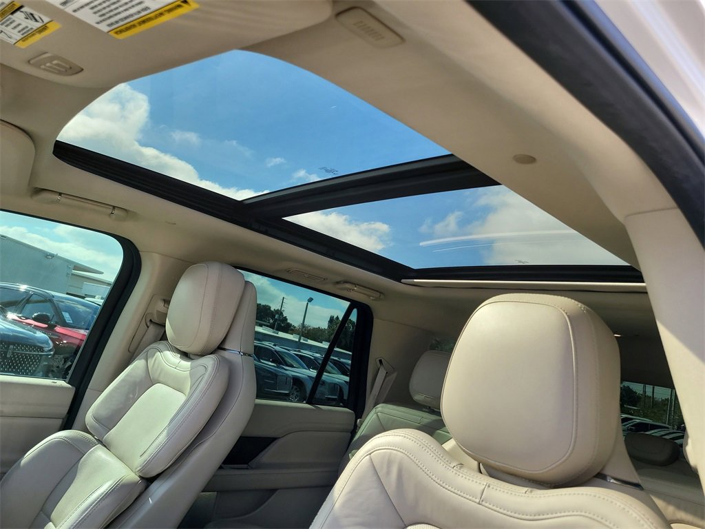 Used 2021 Lincoln Navigator Reserve image 20