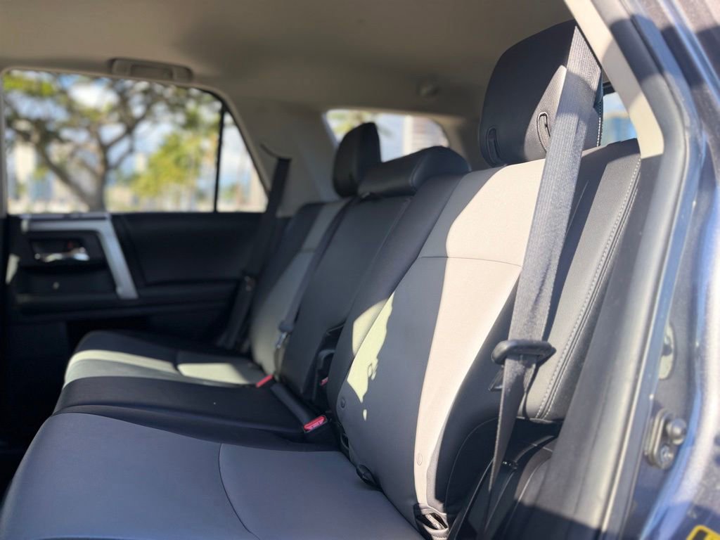 Used 2014 Toyota 4Runner SR5 RWD image 15