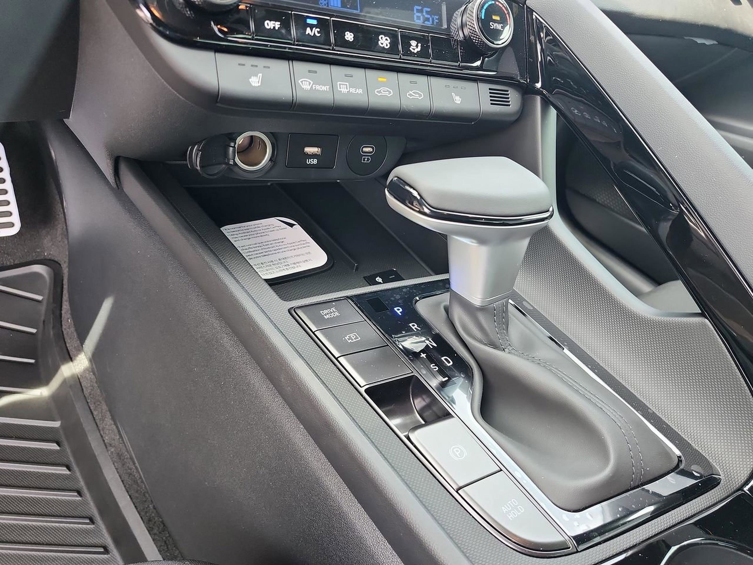 New 2026 Hyundai Elantra SEL Sport Premium FWD image 14