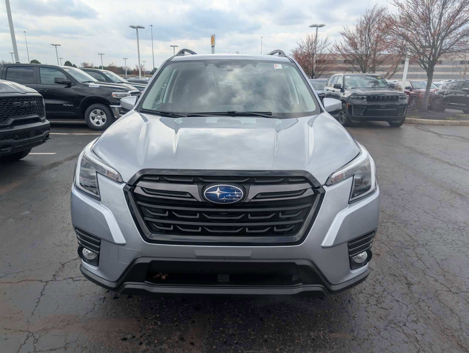 Certified 2023 Subaru Forester Limited AWD/4WD image 2