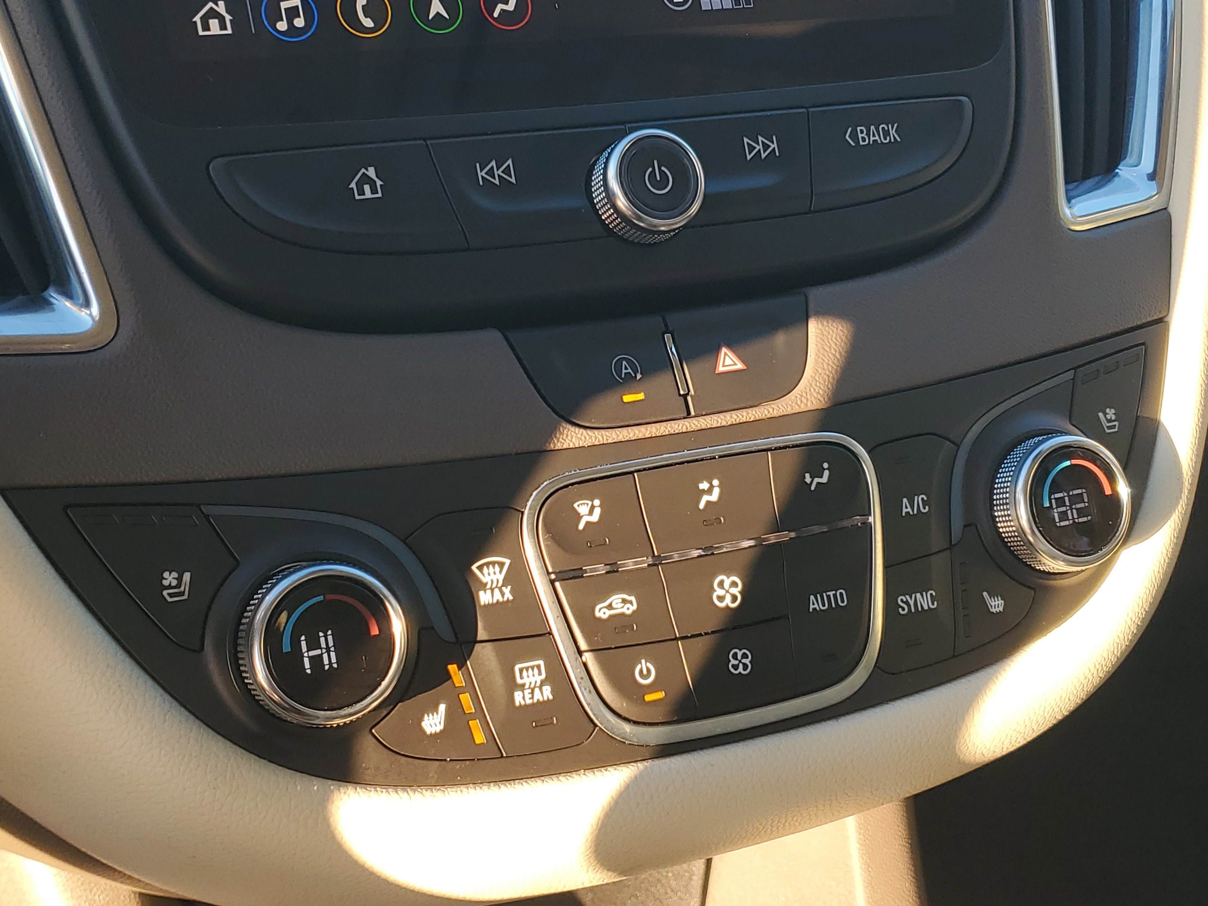 Used 2024 Chevrolet Malibu LT image 11