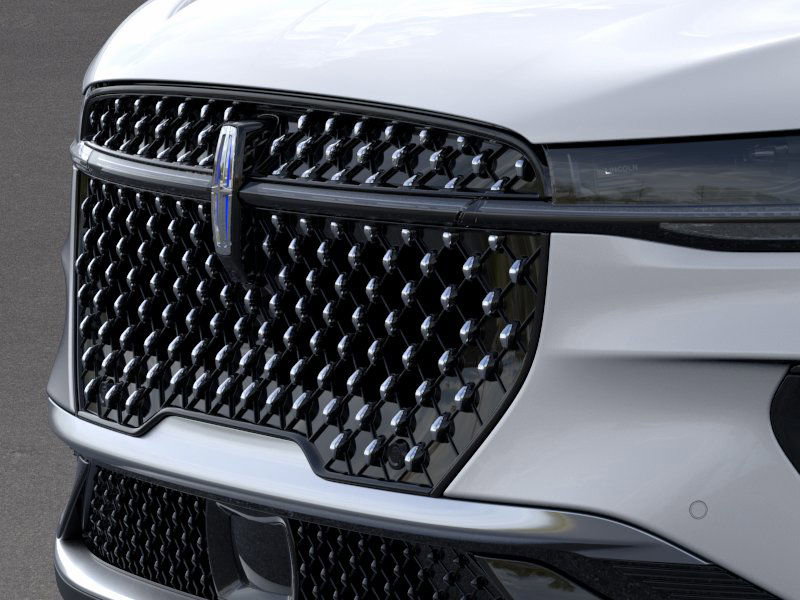 New 2026 Lincoln Nautilus Premier image 17