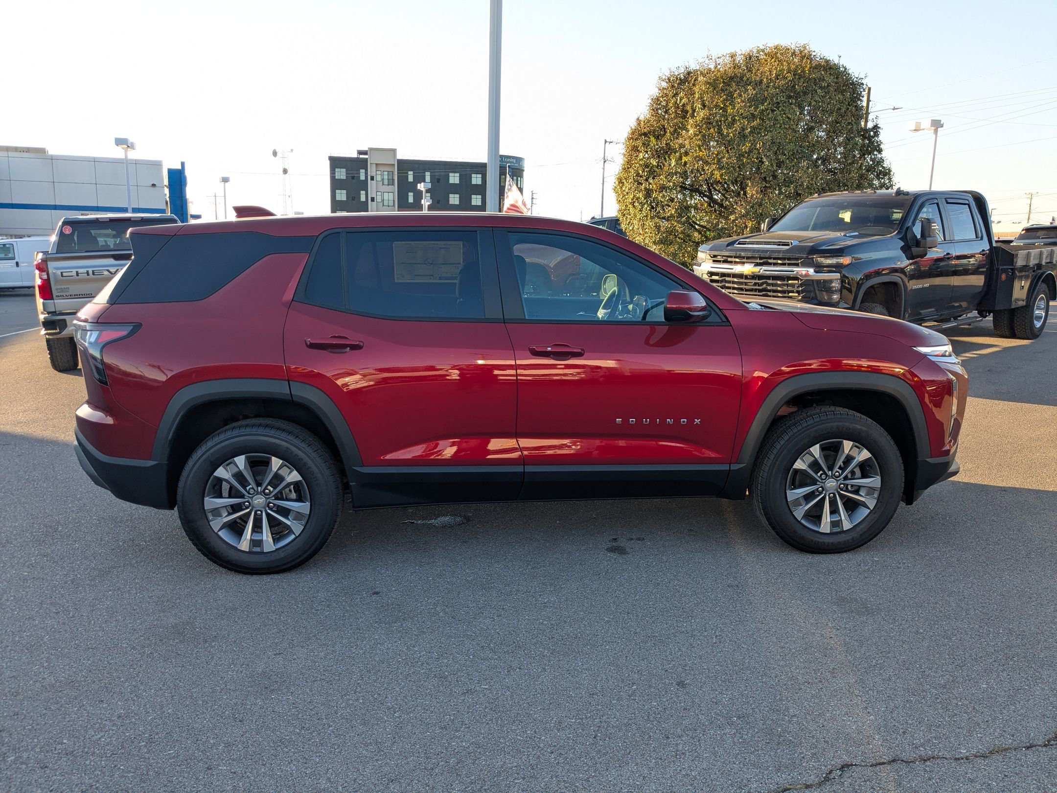 New 2026 Chevrolet Equinox LT image 16