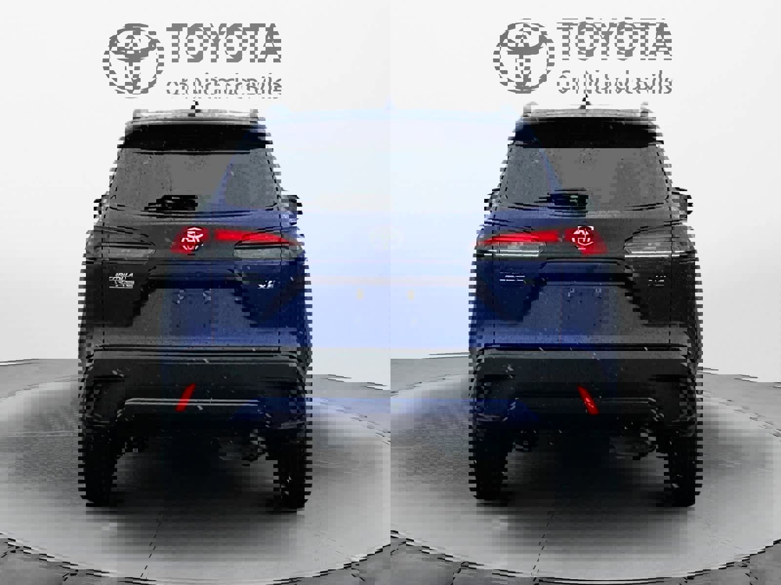 Used 2023 Toyota Corolla Cross XLE image 5