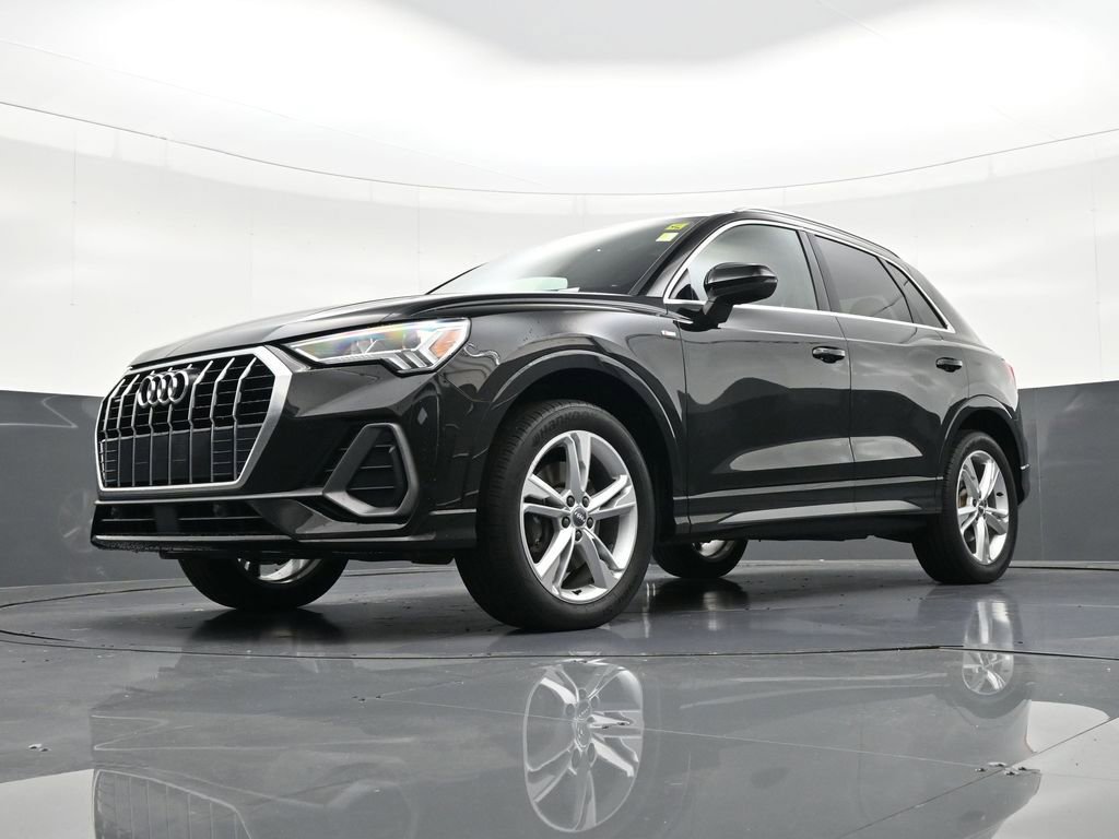 Used 2019 Audi Q3 2.0T Premium Plus w/ Premium Plus Package image 23