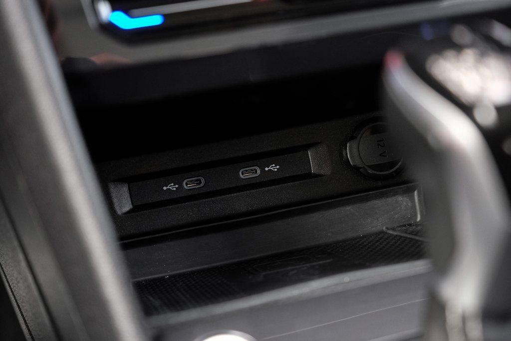 Used 2022 Volkswagen Tiguan SE image 36