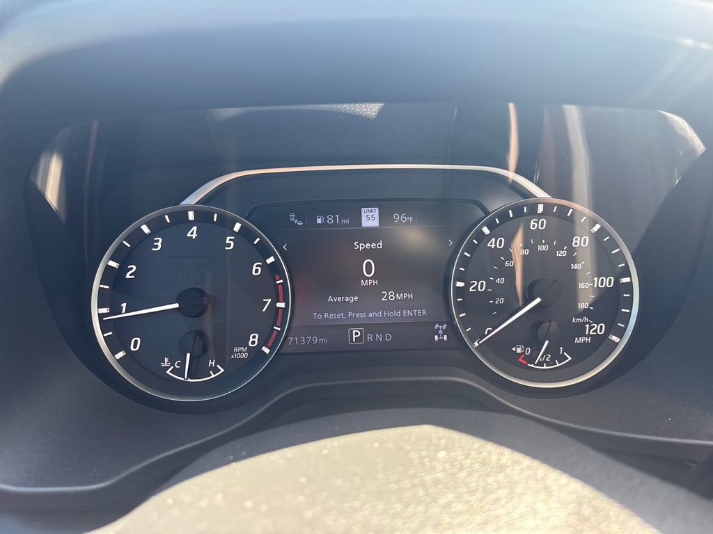 Used 2023 Nissan Titan Platinum Reserve w/ Moonroof Package AWD/4WD image 25