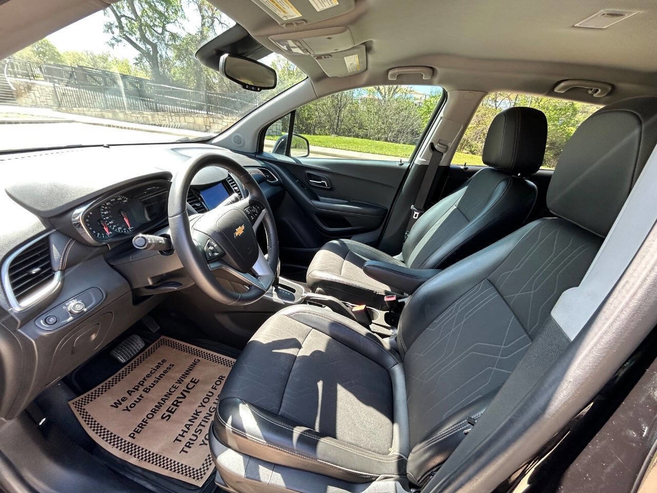 Used 2021 Chevrolet Trax LT w/ Driver Confidence Package image 12