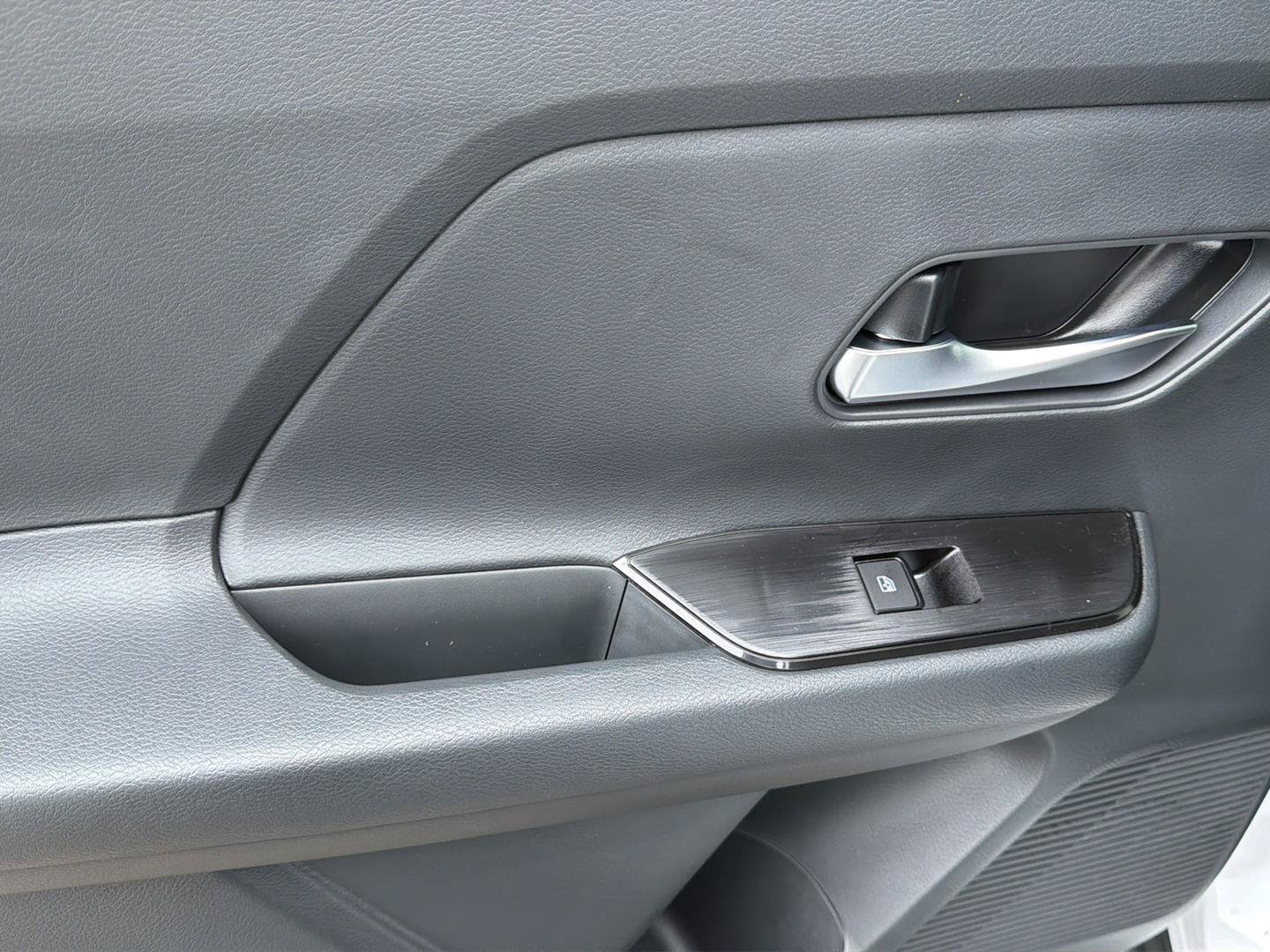 New 2027 Nissan Kicks SV AWD/4WD image 33