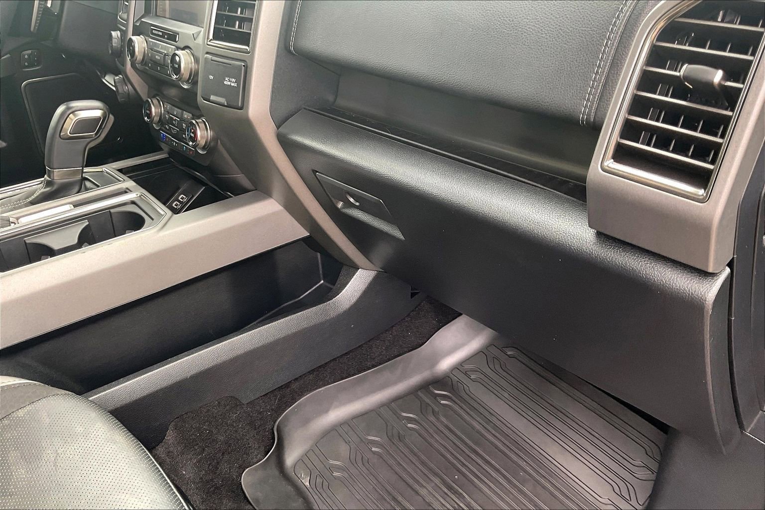 Used 2020 Ford F150 Raptor w/ Equipment Group 802A Luxury AWD/4WD image 19