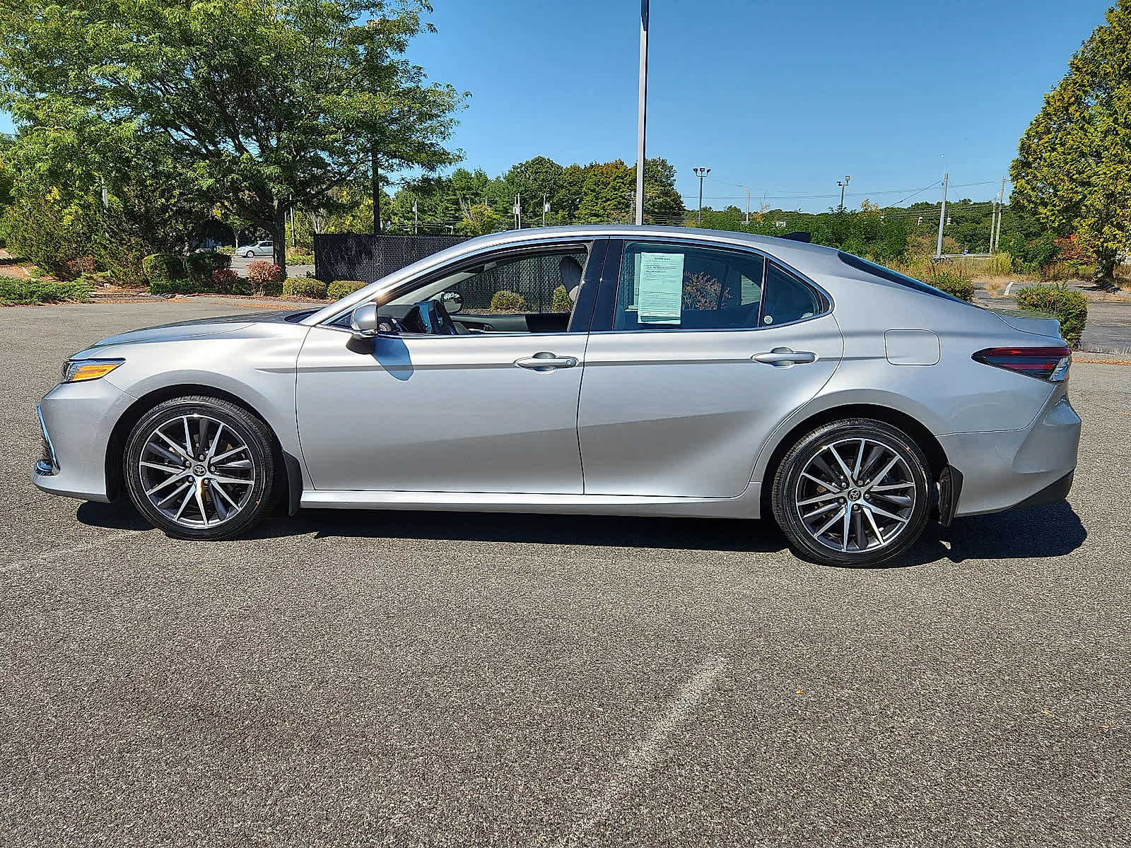 Certified 2021 Toyota Camry XLE image 5