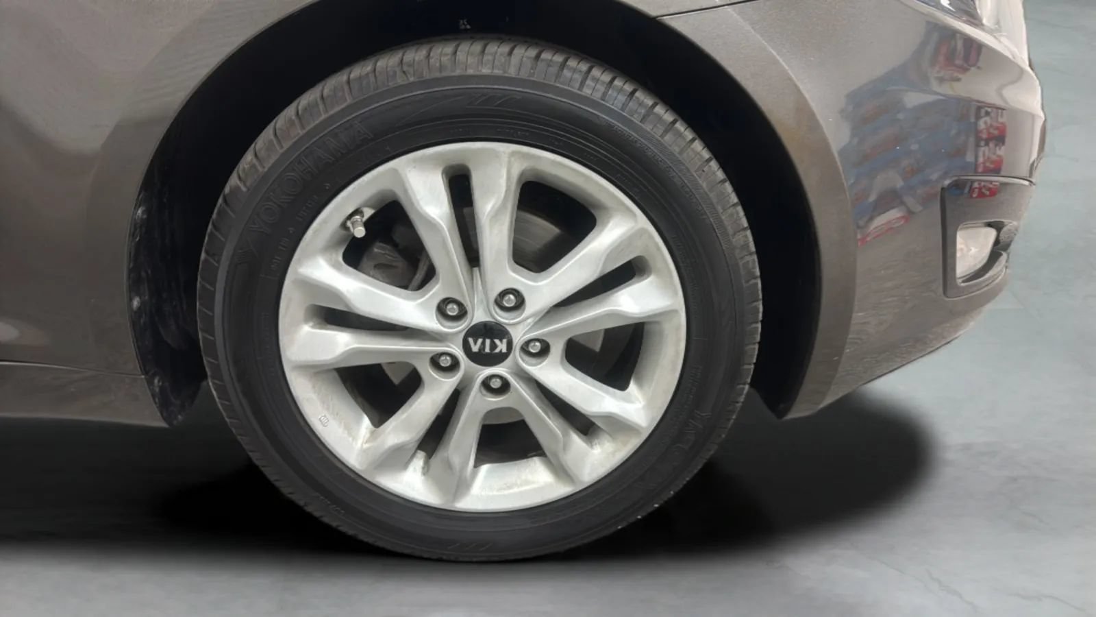 Used 2011 Kia Optima EX FWD image 25