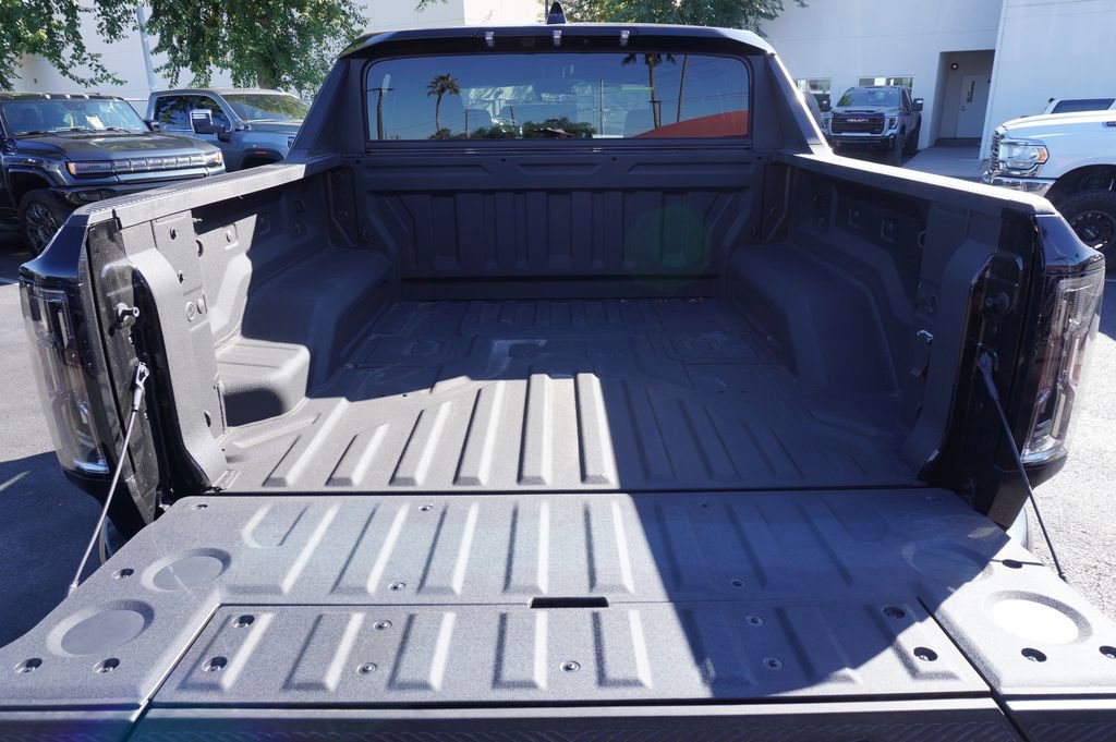 New 2025 GMC Hummer EV 3X w/ LPO, Illumination Package image 8