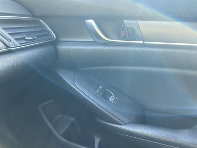 Used 2018 Honda Accord LX image 25
