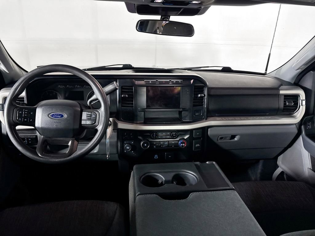 Used 2024 Ford F250 XLT w/ FX4 Off-Road Package image 12
