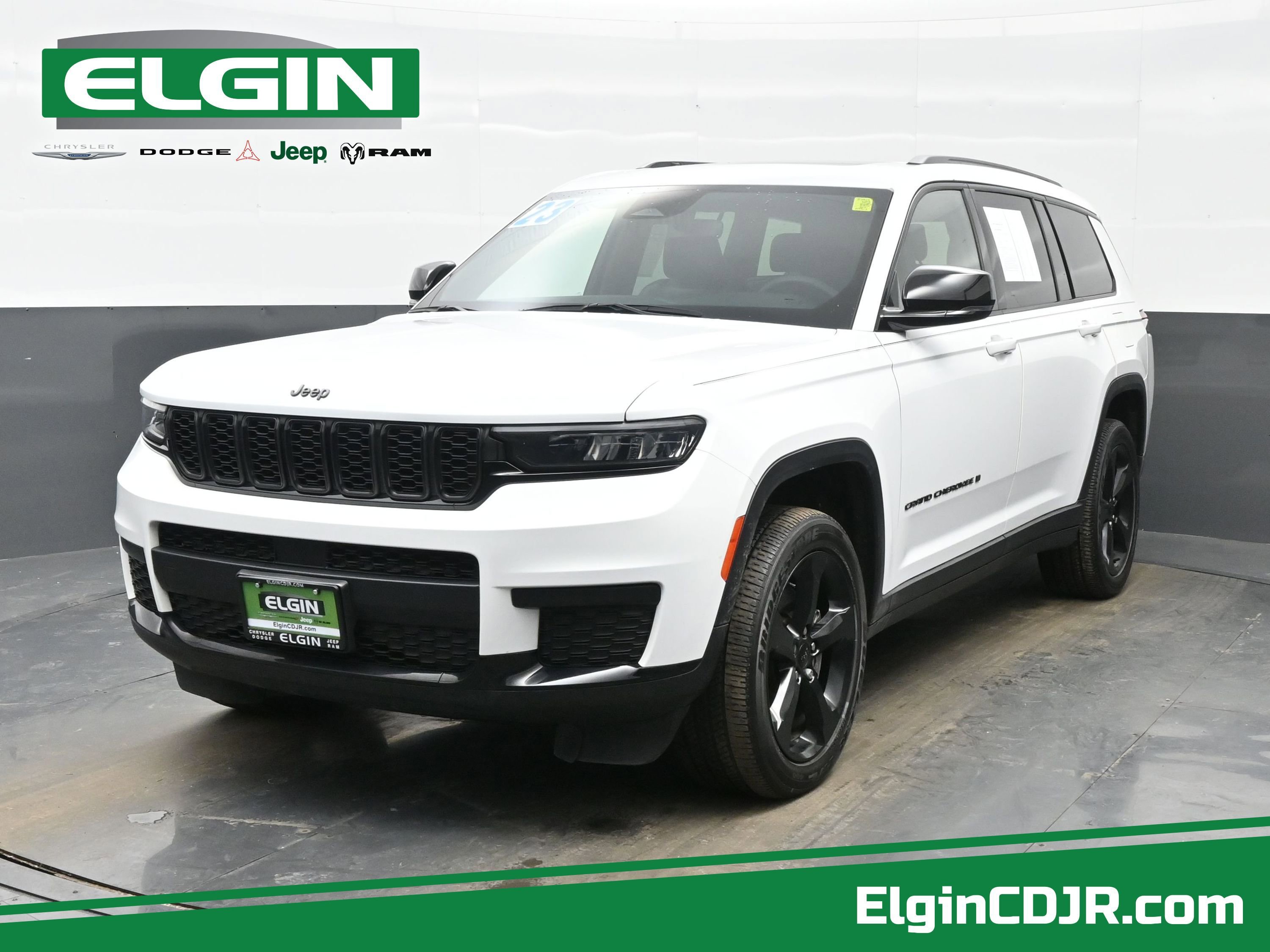 Used 2023 Jeep Grand Cherokee L Laredo image 1