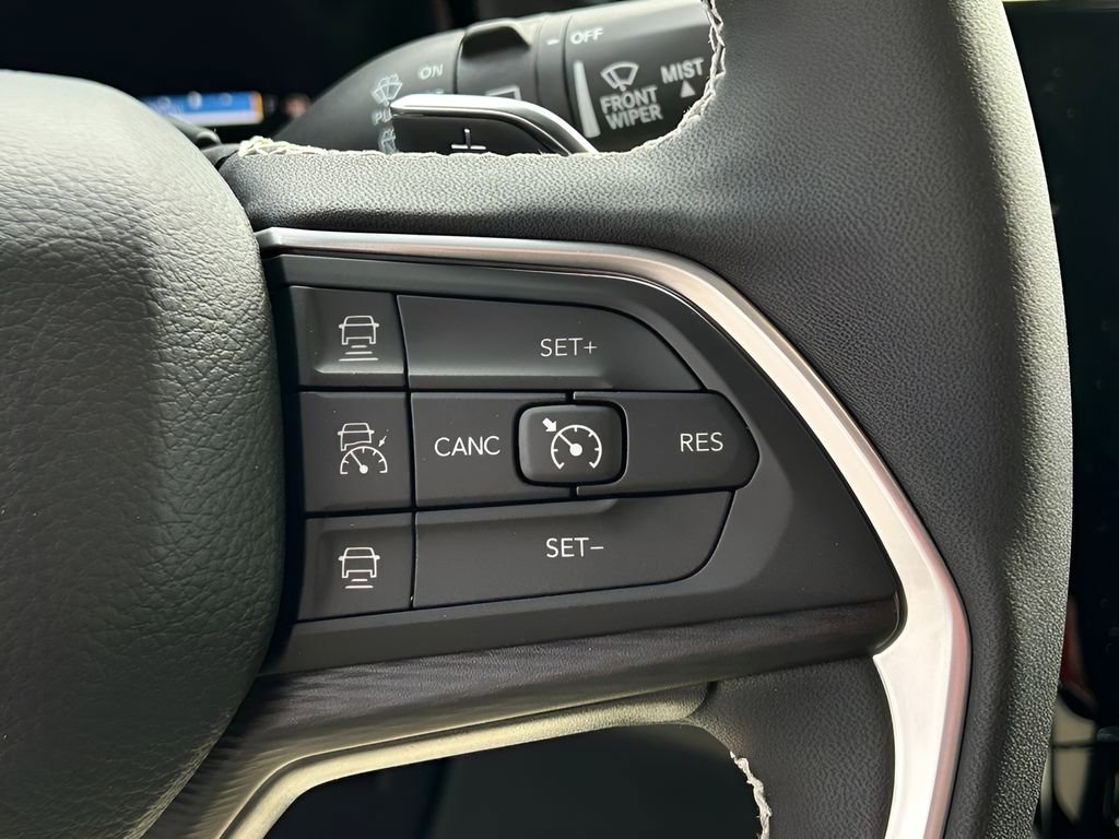 New 2025 Jeep Grand Cherokee L Laredo w/ Luxury Tech Group I image 19