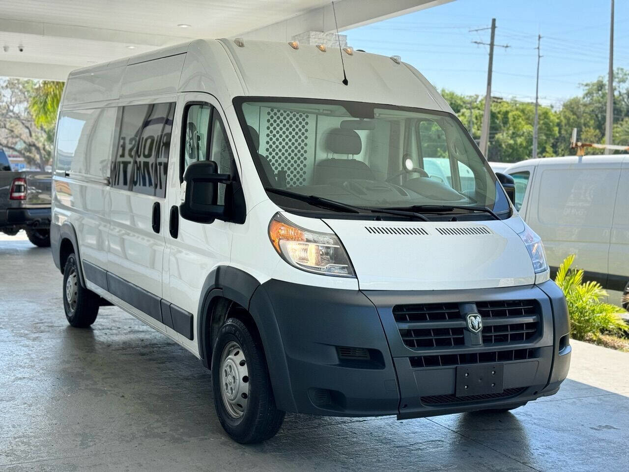 Used 2017 RAM ProMaster 2500 w/ Interior Convenience Group FWD image 6