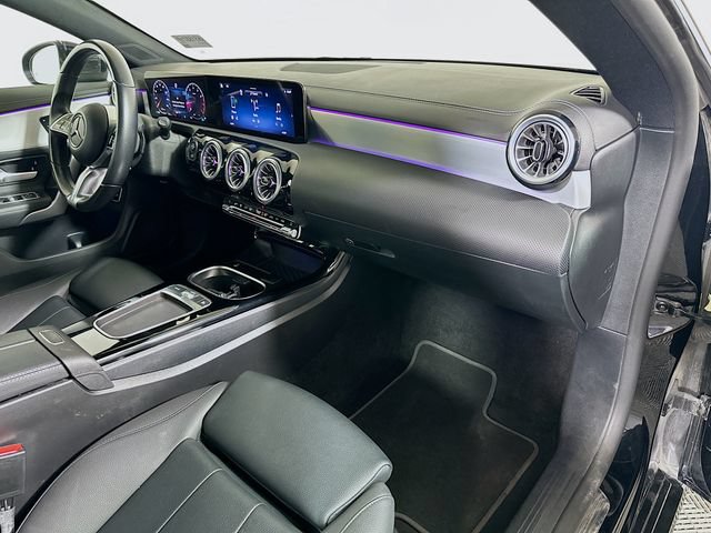 Used 2025 Mercedes-Benz CLA 250 image 27