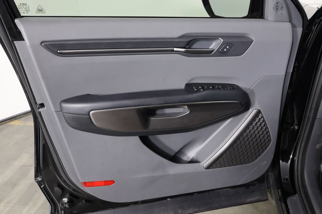Used 2024 Kia EV9 Light Long Range RWD image 20