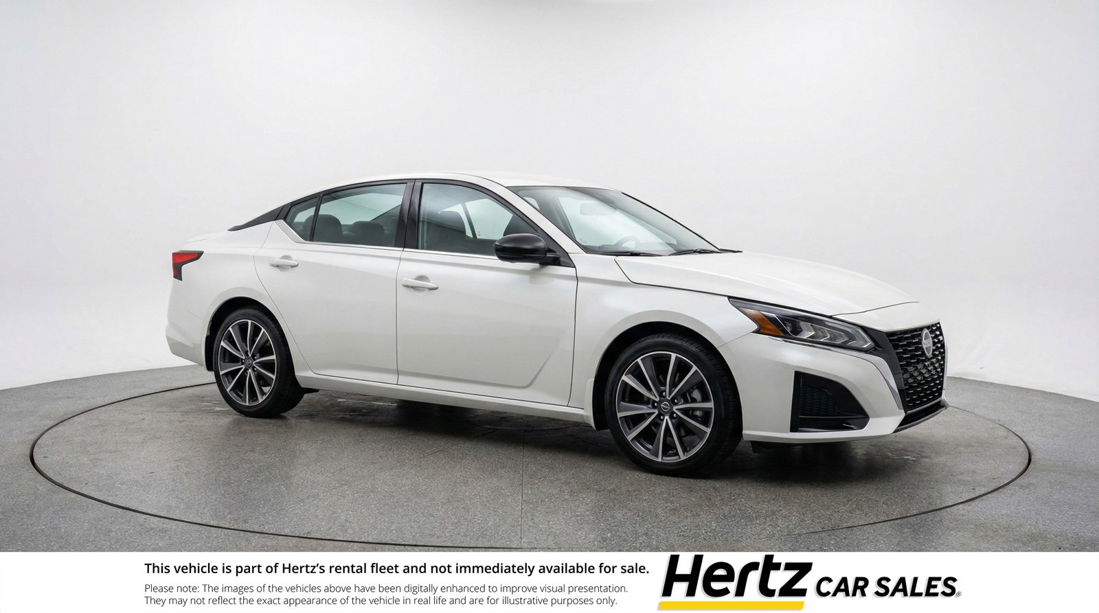Used 2025 Nissan Altima 2.5 SV image 1