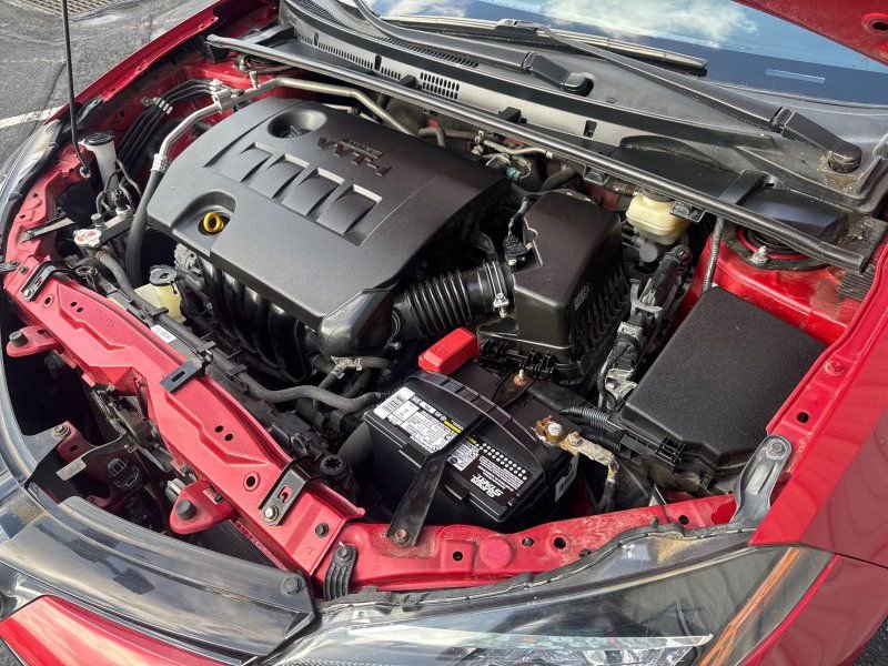 Used 2017 Toyota Corolla LE image 37