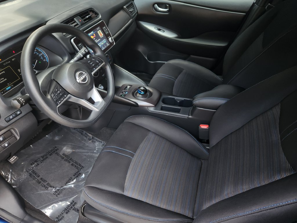 Used 2025 Nissan Leaf S FWD image 13