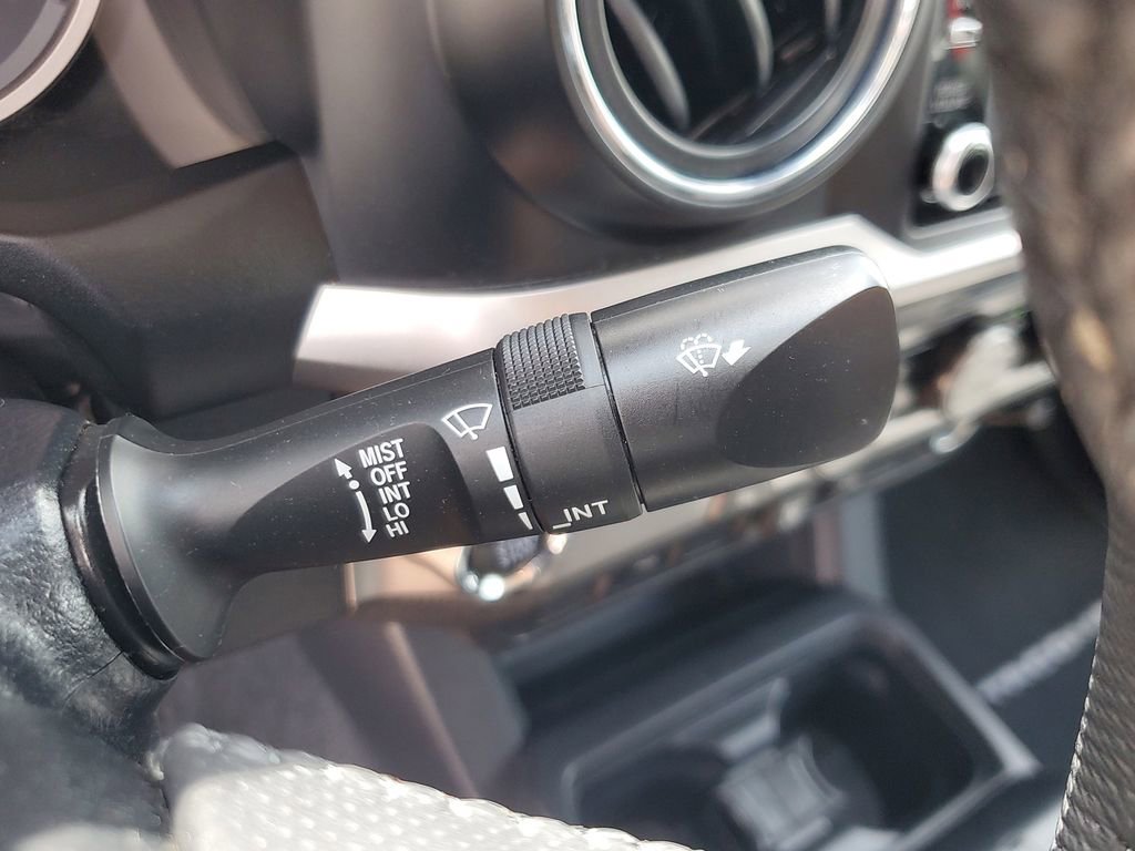 Used 2023 Toyota Tacoma SR5 RWD image 28