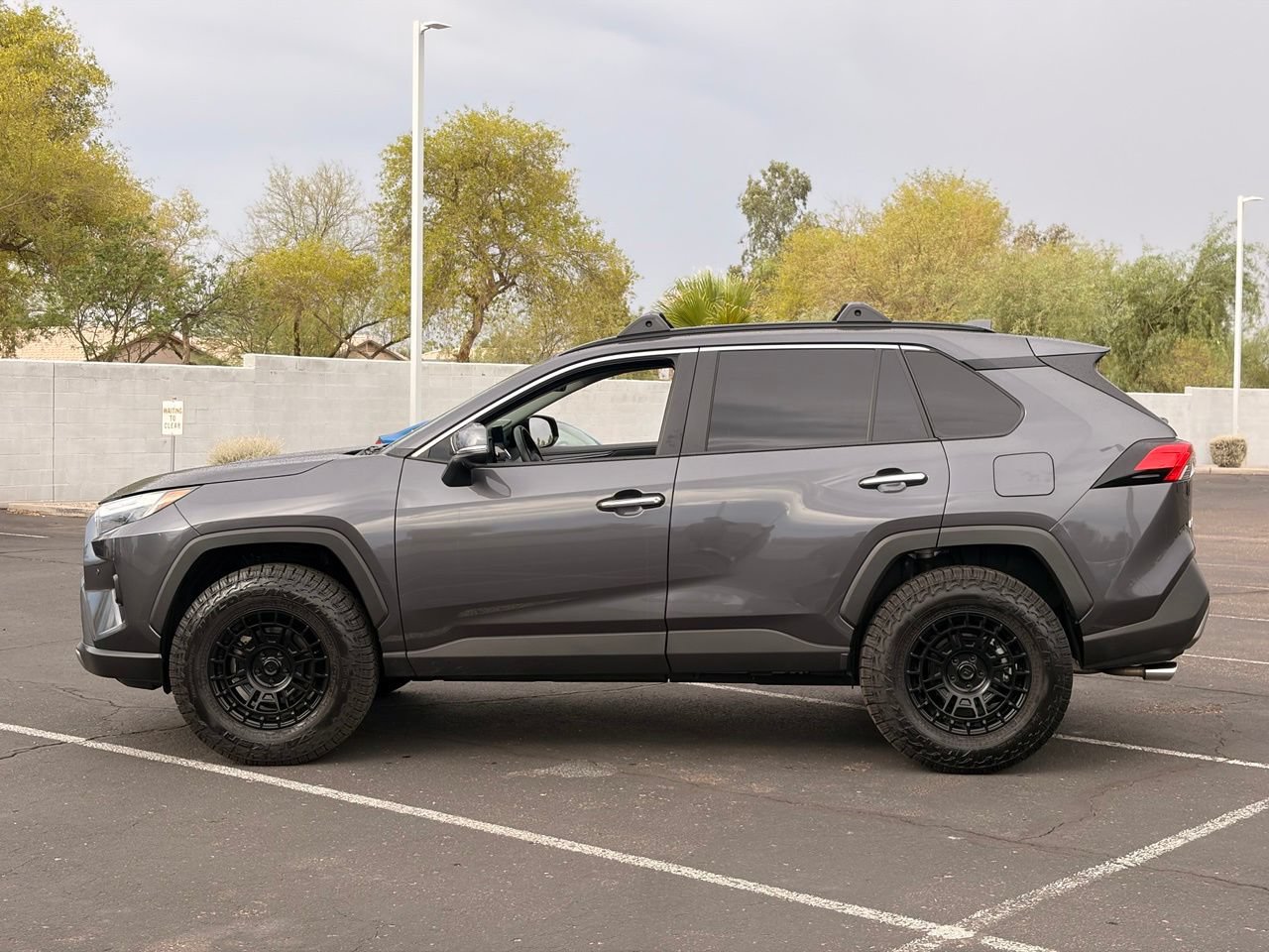 Used 2025 Toyota RAV4 Limited w/ Advanced Technology Package AWD/4WD image 3