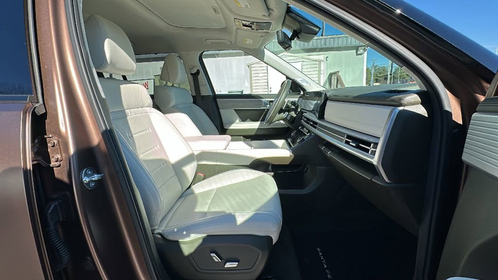 Used 2024 Hyundai Santa Fe Calligraphy image 15