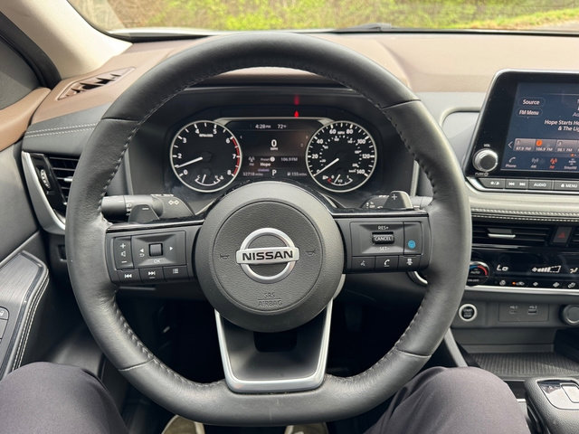 Used 2021 Nissan Rogue SV w/ Premium Package FWD image 19