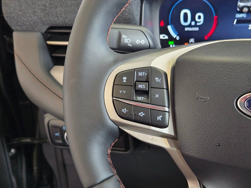 New 2026 Ford Explorer Active w/ Active Comfort Package image 15
