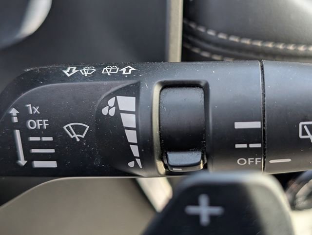 Used 2024 Nissan Rogue S image 26