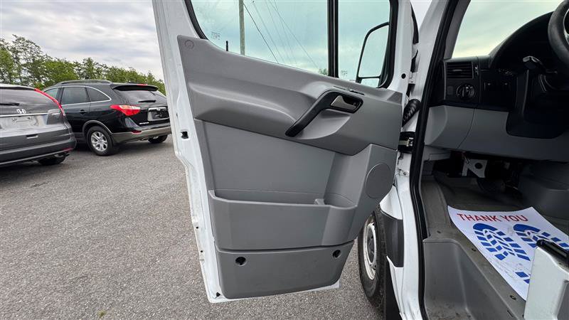 Used 2012 Mercedes-Benz Sprinter 2500 w/ Additional Battery Pkg image 31